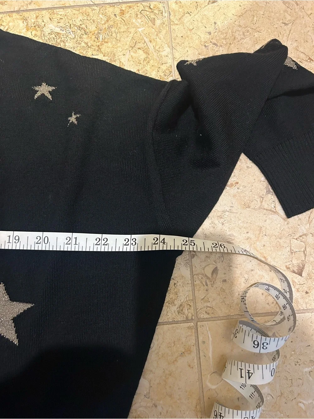 Margaret O’Leary Black & Gold Stars V-Neck Sweater Merino Wool Size S Like New
